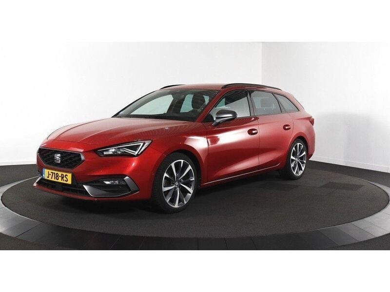 Rood Gebruikt 2020 Seat Leon FR Stationwagen | € 23.250 (Iets duurder) - Afbeelding 1/4