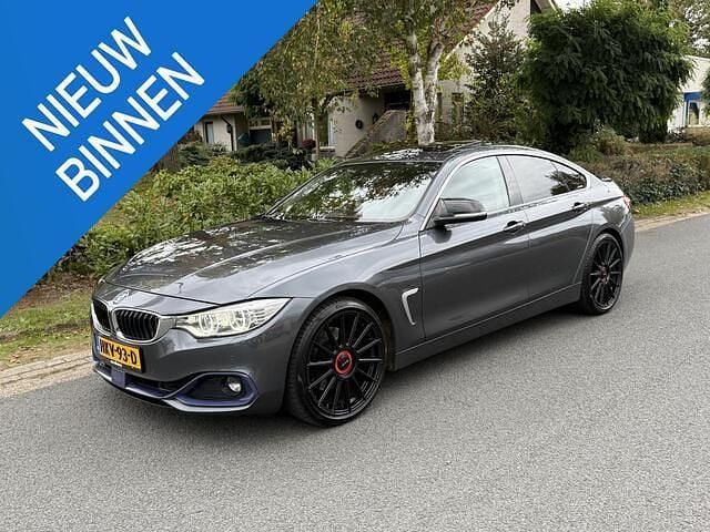 Grijs Gebruikt 2015 BMW 428 M Sport Coupé | € 17.995 (Eerlijke prijs) - Afbeelding 1/4