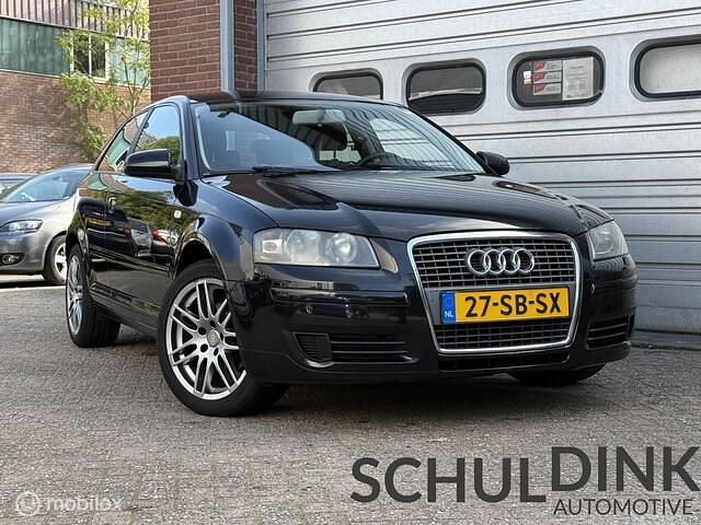 Zwart Gebruikt 2005 Audi A3 Attraction Hatchback | € 3.450 (Eerlijke prijs) - Afbeelding 1/4