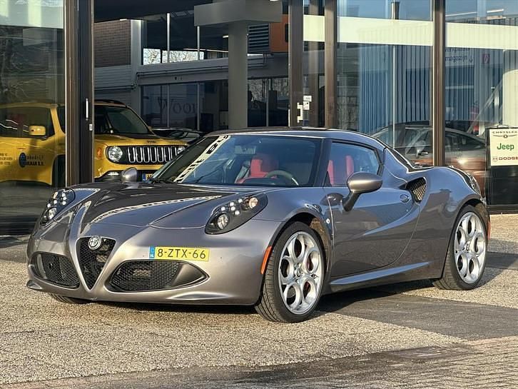 Occasion Alfa Romeo 4C 241 PK (177 kW) 2015 Grijs Coupé