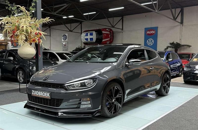 Grijs Gebruikt 2016 VW Scirocco Coupé | € 14.999 (Eerlijke prijs) - Afbeelding 1/4