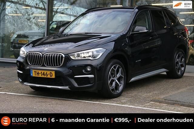 Zwart Gebruikt 2018 BMW X1 Executive SUV | € 23.995 (Super prijs) - Afbeelding 1/4