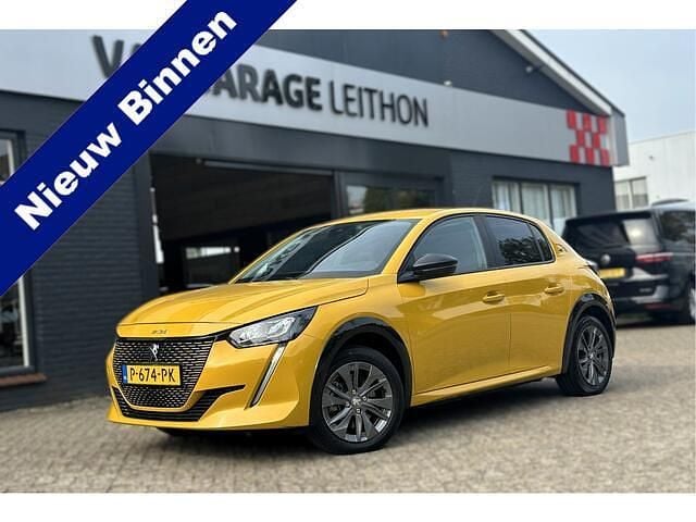 Geel Gebruikt 2022 Peugeot e-208 Active Hatchback | € 15.450 (Goede deal) - Afbeelding 1/4