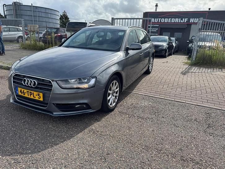 Grijs Occasion 2012 Audi A4 Stationwagen | € 5.450 (Super prijs) - Afbeelding 1/4