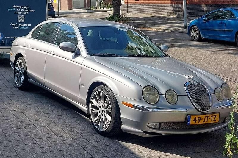 Zilver Gebruikt 2002 Jaguar S-Type S Sedan | € 1.499 (Eerlijke prijs) - Afbeelding 1/4