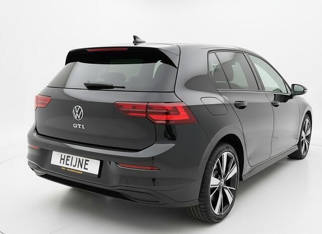 Occasion VW Golf VIII Sport 245 PK (180 kW) 2022 Zwart (metallic) Hatchback