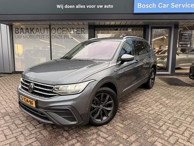 Grijs Occasion 2023 VW Tiguan Allspace Business SUV | € 36.950 (Super prijs) - Afbeelding 1/4