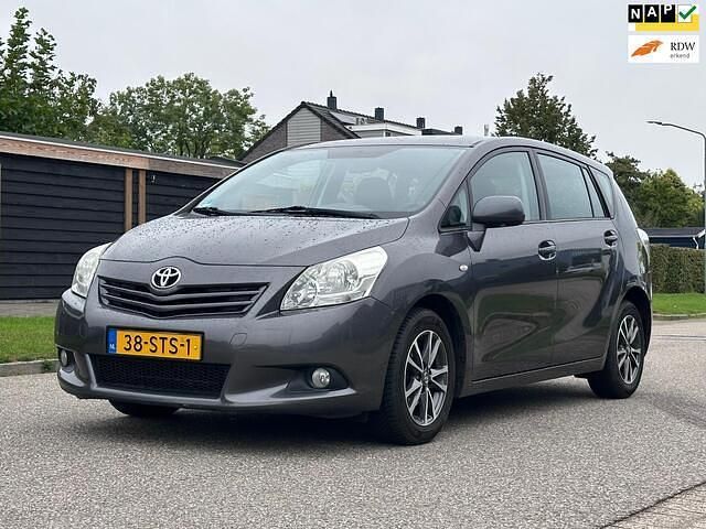 Grijs Gebruikt 2011 Toyota Verso Business Edition MPV | € 7.950 (Eerlijke prijs) - Afbeelding 1/4