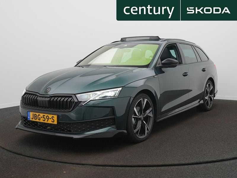 Groen Occasion 2025 Skoda Octavia Business Line Stationwagen | € 51.950 - Afbeelding 1/4