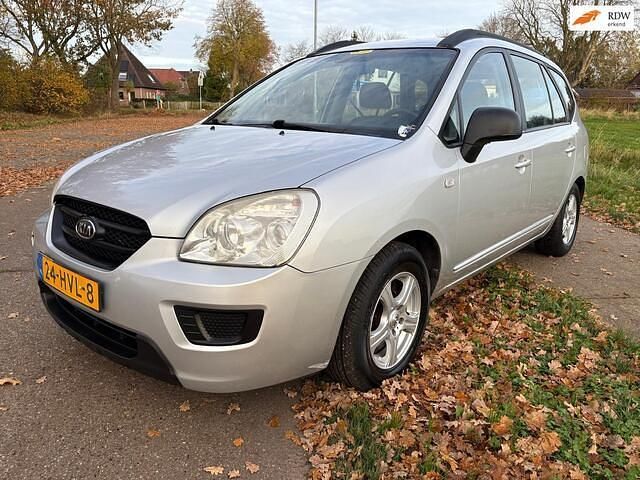 Grijs Occasion 2008 Kia Carens MPV | € 1.950 (Eerlijke prijs) - Afbeelding 1/4