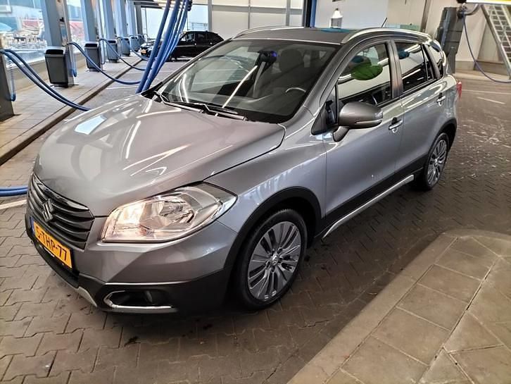 Gebruikt 2014 Suzuki SX4 S-Cross Exclusive | € 12.950 (Super prijs) - Afbeelding 1/4