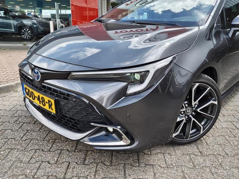 Occasion Toyota Corolla Hybrid Executive 136 PK (100 kW) 2024 Grijs Stationwagen