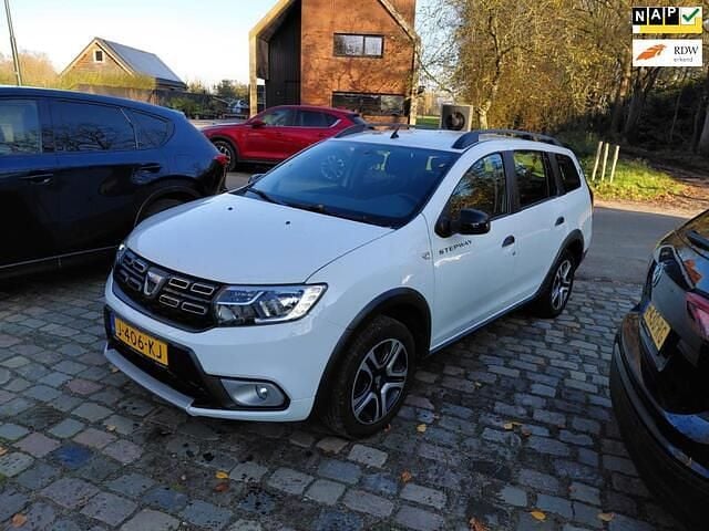 Wit Gebruikt 2020 Dacia Logan MCV Stepway MPV | € 12.250 (Eerlijke prijs) - Afbeelding 1/4