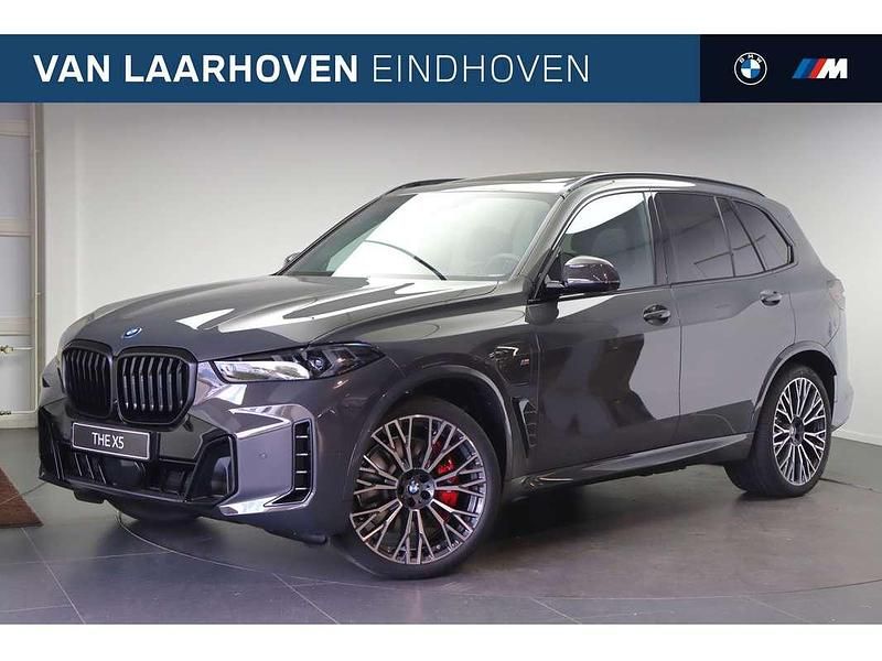 Grijs Nieuw 2025 BMW X5 Executive SUV | € 139.975 - Afbeelding 1/4
