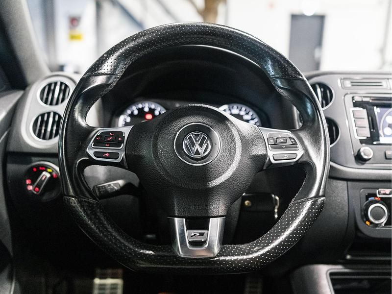 Occasion VW Tiguan R-line Edition 161 PK (118 kW) 2014 Wit, metallic lak SUV