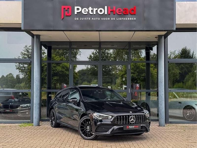 Zwart Gebruikt 2021 Mercedes CLA250e Shooting Brake Premium Stationwagen | € 30.950 (Eerlijke prijs) - Afbeelding 1/4