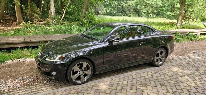 Zwart Gebruikt 2013 Lexus IS250 Executive Line Cabriolet | € 20.000 - Afbeelding 1/4