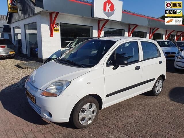 Wit Gebruikt 2009 Chevrolet Matiz Hatchback | € 1.250 (Eerlijke prijs) - Afbeelding 1/4