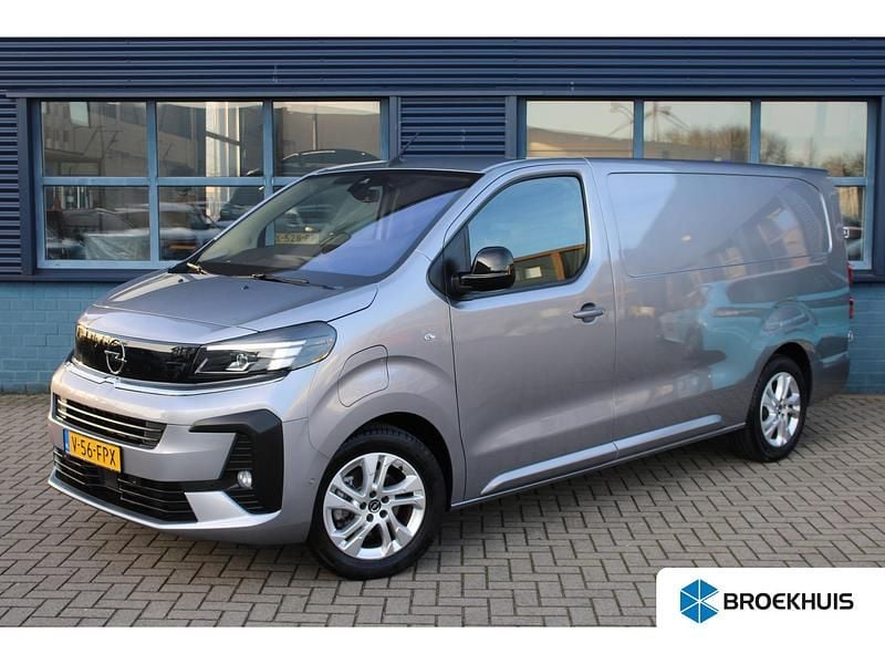 Grijs Gebruikt 2024 Opel Vivaro-e Combi Van | € 28.722 (Super prijs) - Afbeelding 1/4