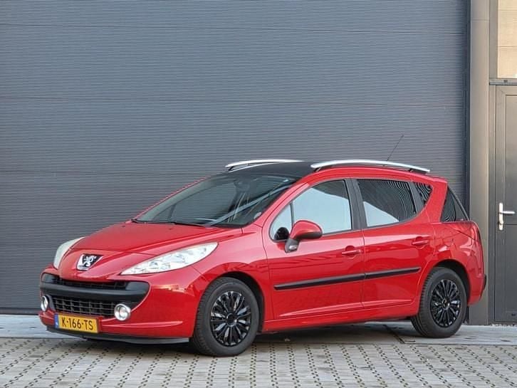 Rood Occasion 2009 Peugeot 207 Stationwagen | € 1.499 (Goede deal) - Afbeelding 1/4