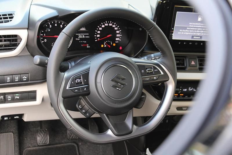 Nieuw Suzuki Swift 83 PK (61 kW) 2025 Zwart Hatchback