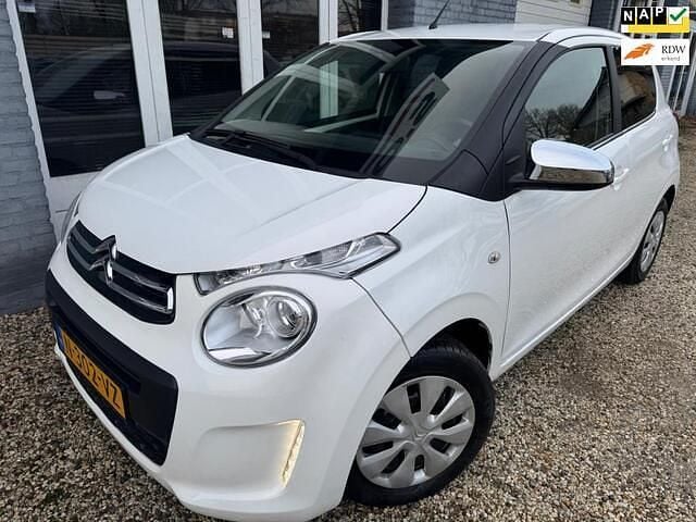 Wit Occasion 2022 Citroën C1 Feel Hatchback | € 10.450 (Eerlijke prijs) - Afbeelding 1/4