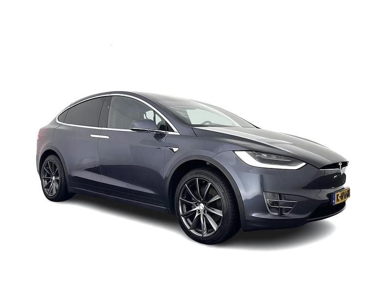 Grijs (metallic) Gebruikt 2020 Tesla Model X SUV | € 32.945 (Eerlijke prijs) - Afbeelding 1/4