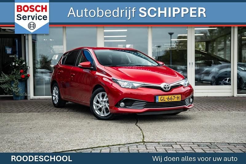 Rood Gebruikt 2015 Toyota Auris Hatchback | € 10.950 (Eerlijke prijs) - Afbeelding 1/4
