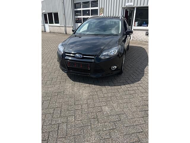 Zwart Gebruikt 2012 Ford Focus Stationwagen | € 6.250 (Super prijs) - Afbeelding 1/4