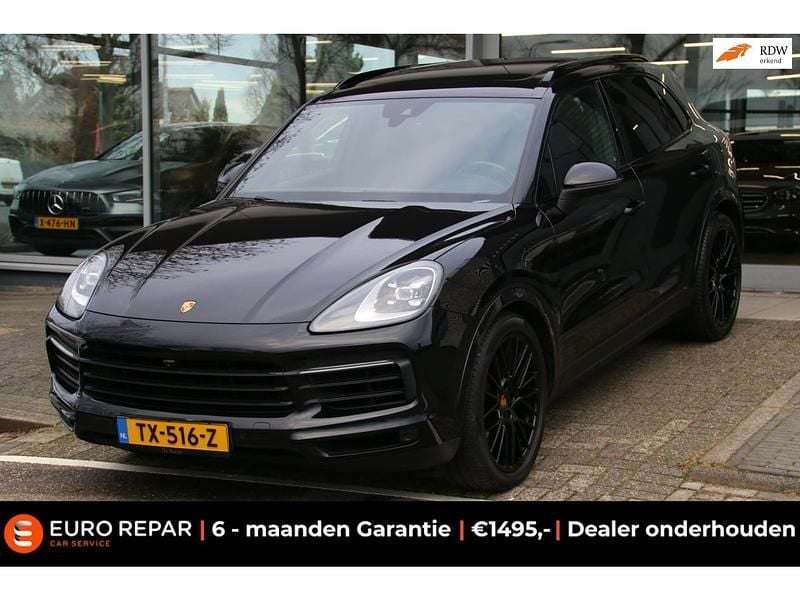 Zwart Gebruikt 2018 Porsche Cayenne SUV | € 45.995 (Super prijs) - Afbeelding 1/4