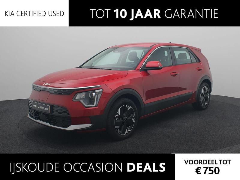 Rood Occasion 2024 Kia e-Niro Light SUV | € 27.440 (Super prijs) - Afbeelding 1/4