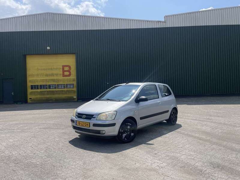 Grijs Gebruikt 2003 Hyundai Getz GLS Hatchback | € 1.995 (Iets duurder) - Afbeelding 1/4