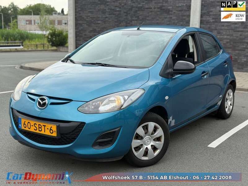 Blauw, metallic lak Gebruikt 2011 Mazda 2 Hatchback | € 3.499 (Eerlijke prijs) - Afbeelding 1/4