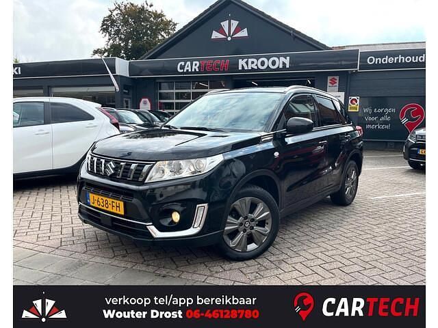 Zwart Gebruikt 2020 Suzuki Vitara SUV | € 12.450 - Afbeelding 1/4