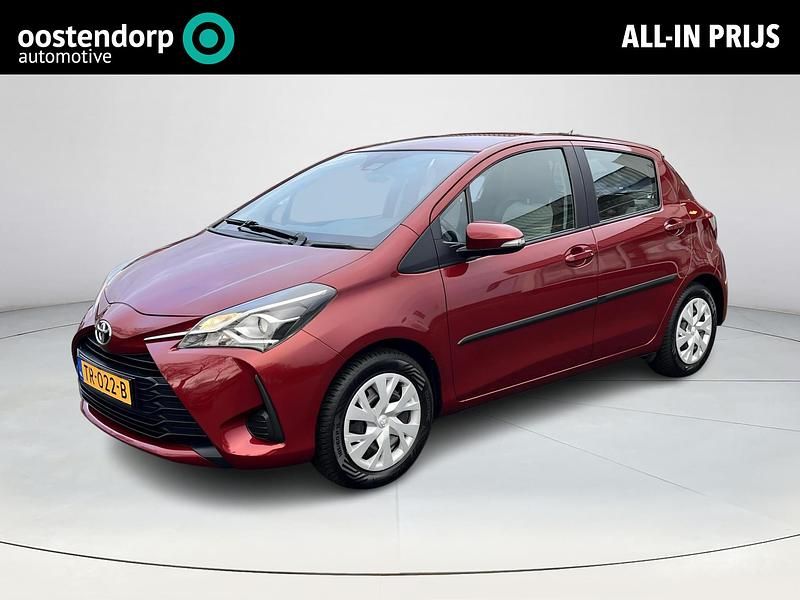 Occasion Toyota Yaris Active 112 PK (82 kW) 2018 Rood Hatchback