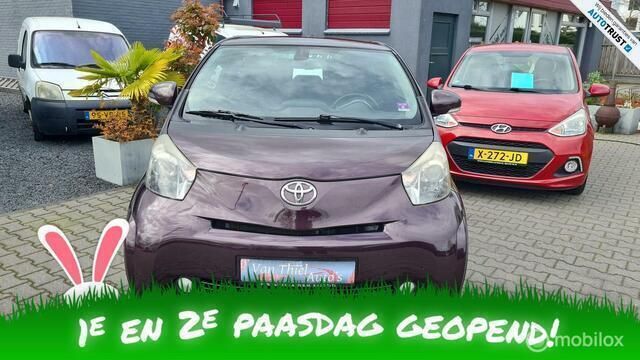 Paars Gebruikt 2009 Toyota iQ Hatchback | € 3.950 (Eerlijke prijs) - Afbeelding 1/4