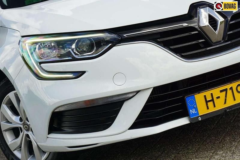 Occasion Renault Mégane GrandTour LIMITED 140 PK (102 kW) 2020 Wit Stationwagen