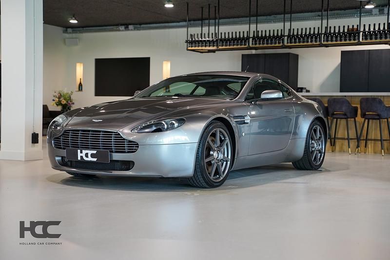 Grijs Occasion 2006 Aston Martin V8 Vantage Coupé | € 51.450 (Iets duurder) - Afbeelding 1/4