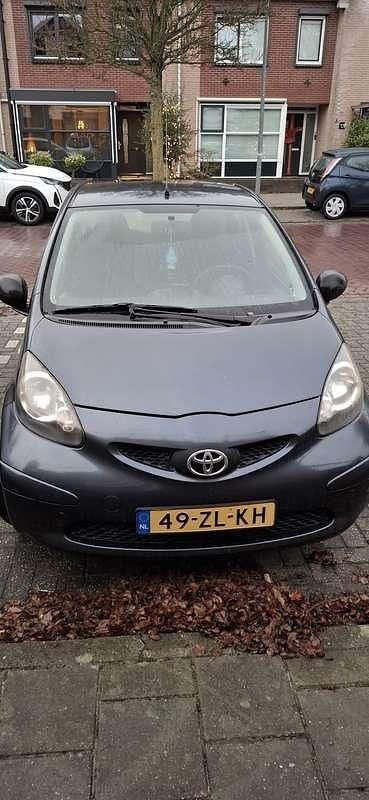 Gebruikt 2008 Toyota Aygo Hatchback | € 800 (Super prijs) - Afbeelding 1/4