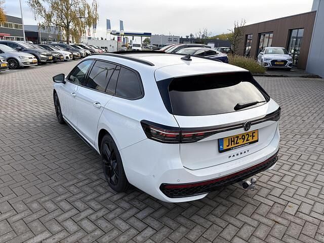 Occasion VW Passat R-line Edition 272 PK (200 kW) 2025 Wit Stationwagen