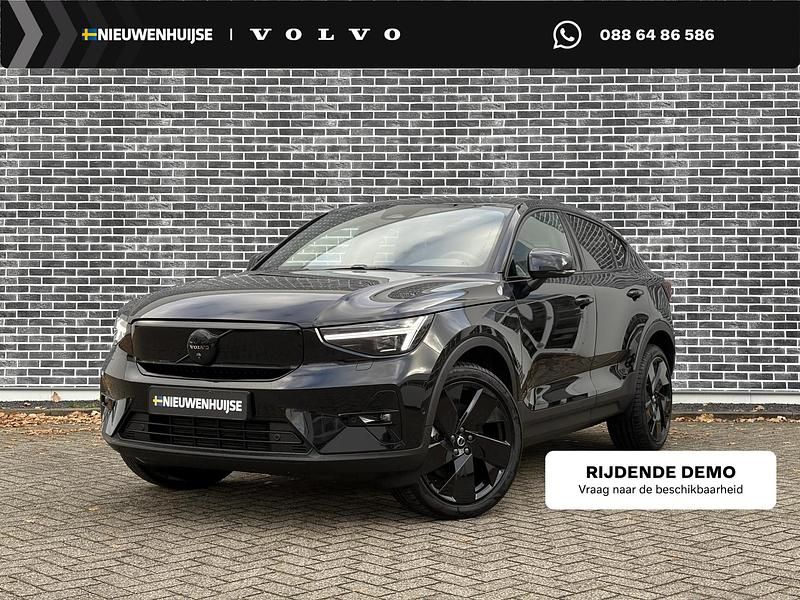 Zwart Occasion 2025 Volvo EC40 Plus SUV | € 43.894 (Super prijs) - Afbeelding 1/4