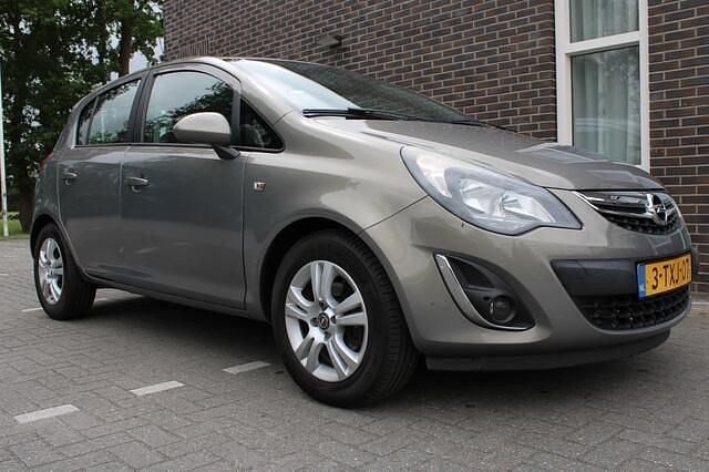 Occasion Opel Corsa Business 101 PK (74 kW) 2014 Bruin Hatchback
