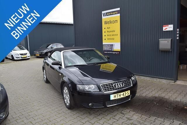 Zwart Gebruikt 2002 Audi A4 Cabriolet Exclusive Cabriolet | € 5.450 (Iets duurder) - Afbeelding 1/4