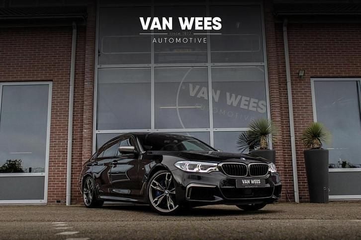 Zwart Occasion 2018 BMW M550 Executive Sedan | € 38.950 (Goede deal) - Afbeelding 1/3
