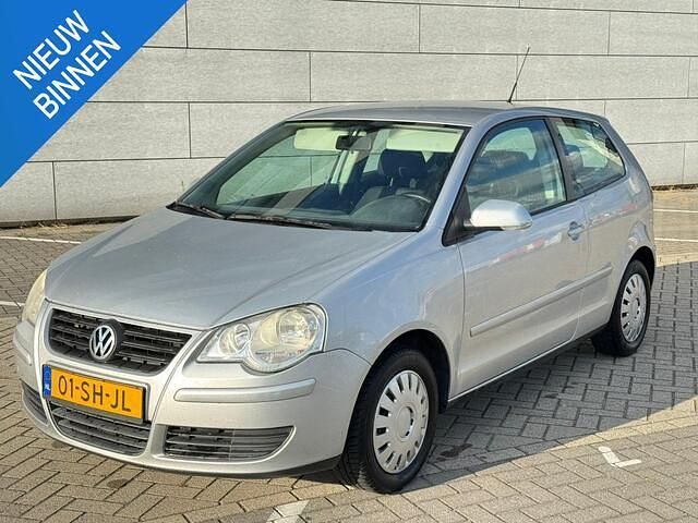 Grijs Gebruikt 2006 VW Polo Hatchback | € 1.177 (Super prijs) - Afbeelding 1/4