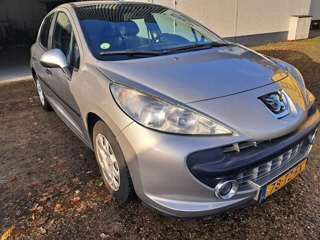 Grijs Gebruikt 2007 Peugeot 207 Hatchback | € 1.999 (Eerlijke prijs) - Afbeelding 1/4
