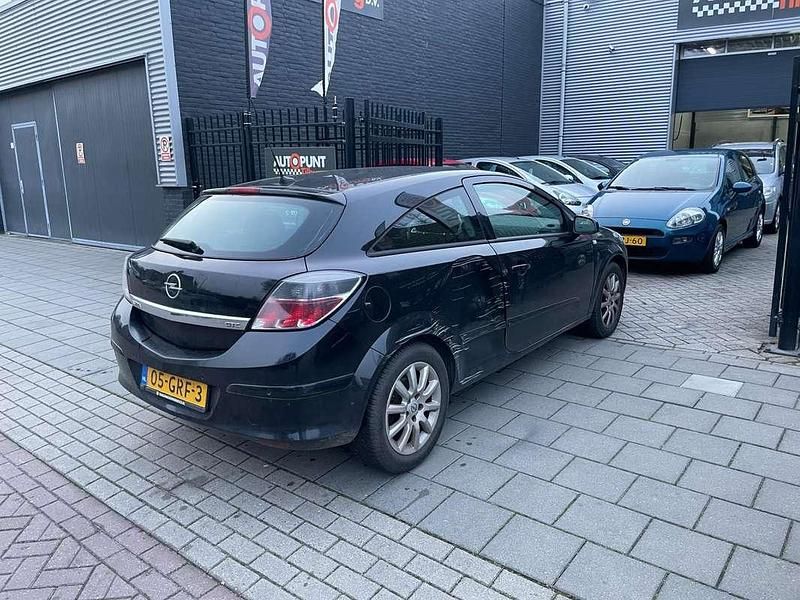 Occasion Opel Astra GTC 116 PK (85 kW) 2008 Zwart Hatchback