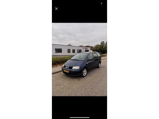 Blauw Gebruikt 2004 Seat Alhambra Stella MPV | € 1.999 (Iets duurder) - Afbeelding 1/4