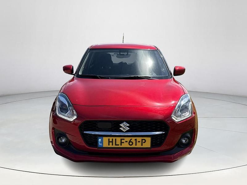Occasion Suzuki Swift 83 PK (61 kW) 2022 Rood Hatchback