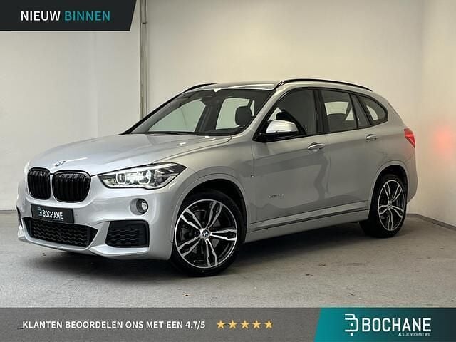 Glaciersilber metallic (grijs metallic) Gebruikt 2017 BMW X1 M Sport SUV | € 22.900 (Eerlijke prijs) - Afbeelding 1/4